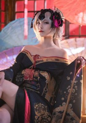 新婚的我和上司出差4_超清迅雷电影在线